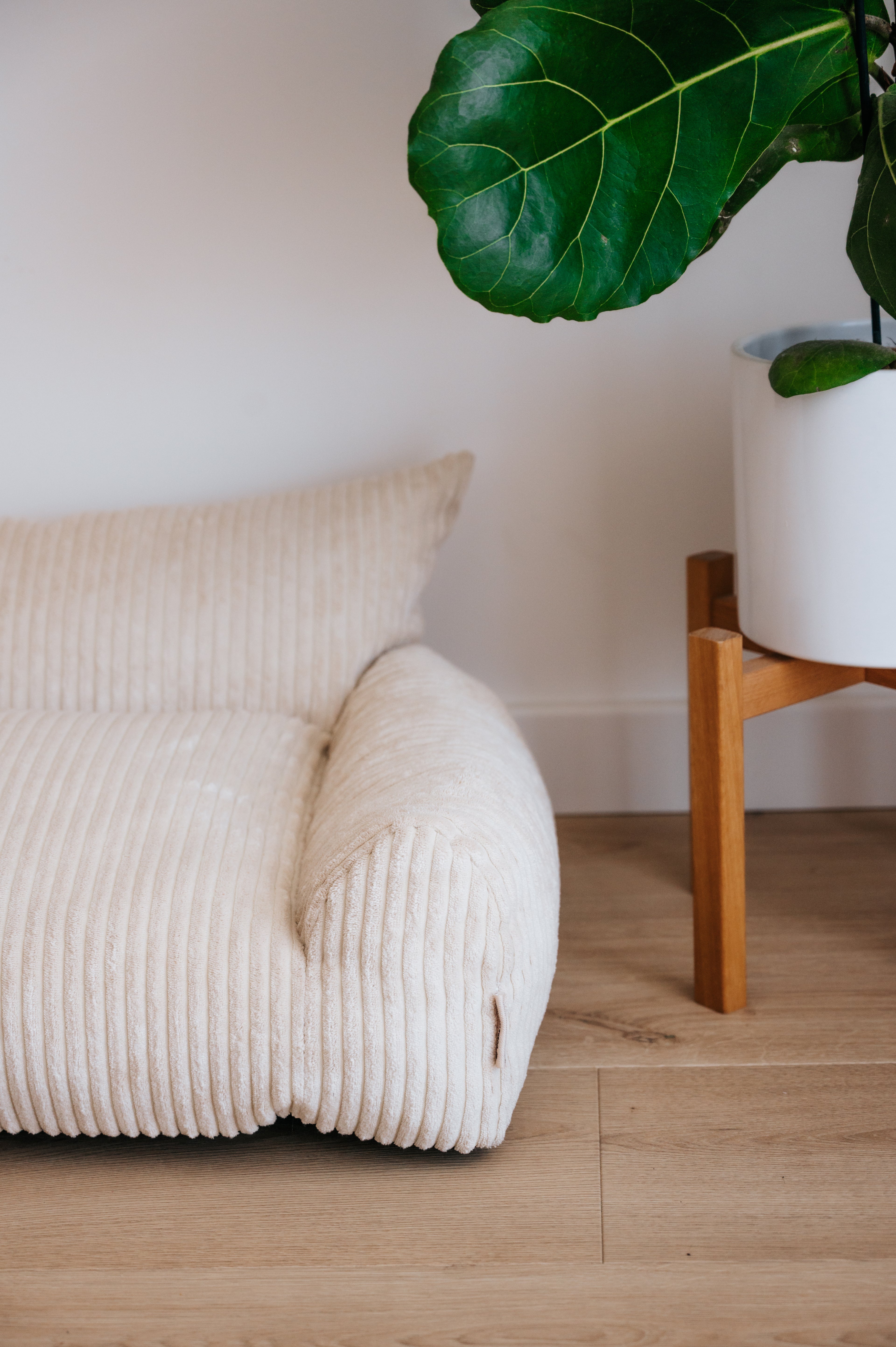 Legowisko dla małego psa Stripe Dog 78×54 cm