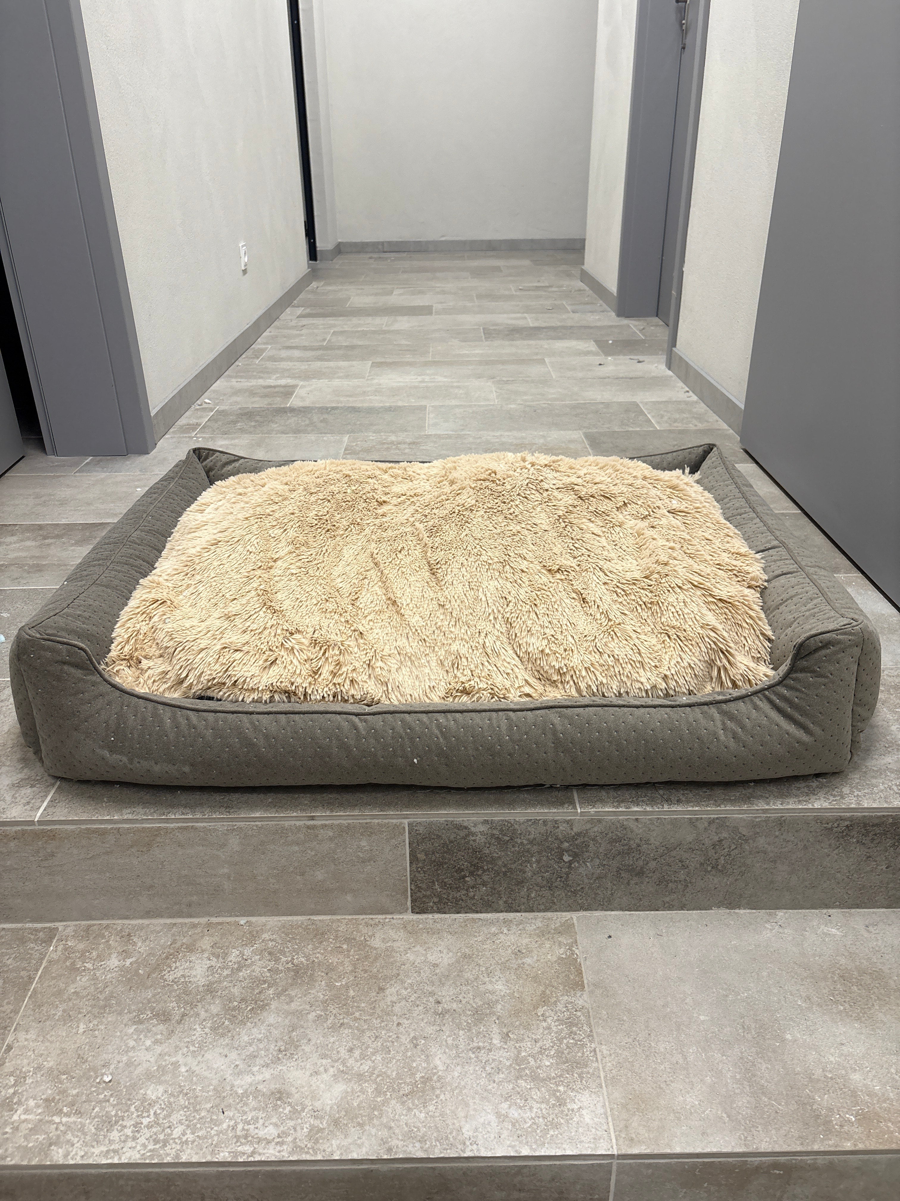 Legowisko Plusz Haven z poduszką fllufy 2XL (110x90) brąz i krem - Wyprzedaż