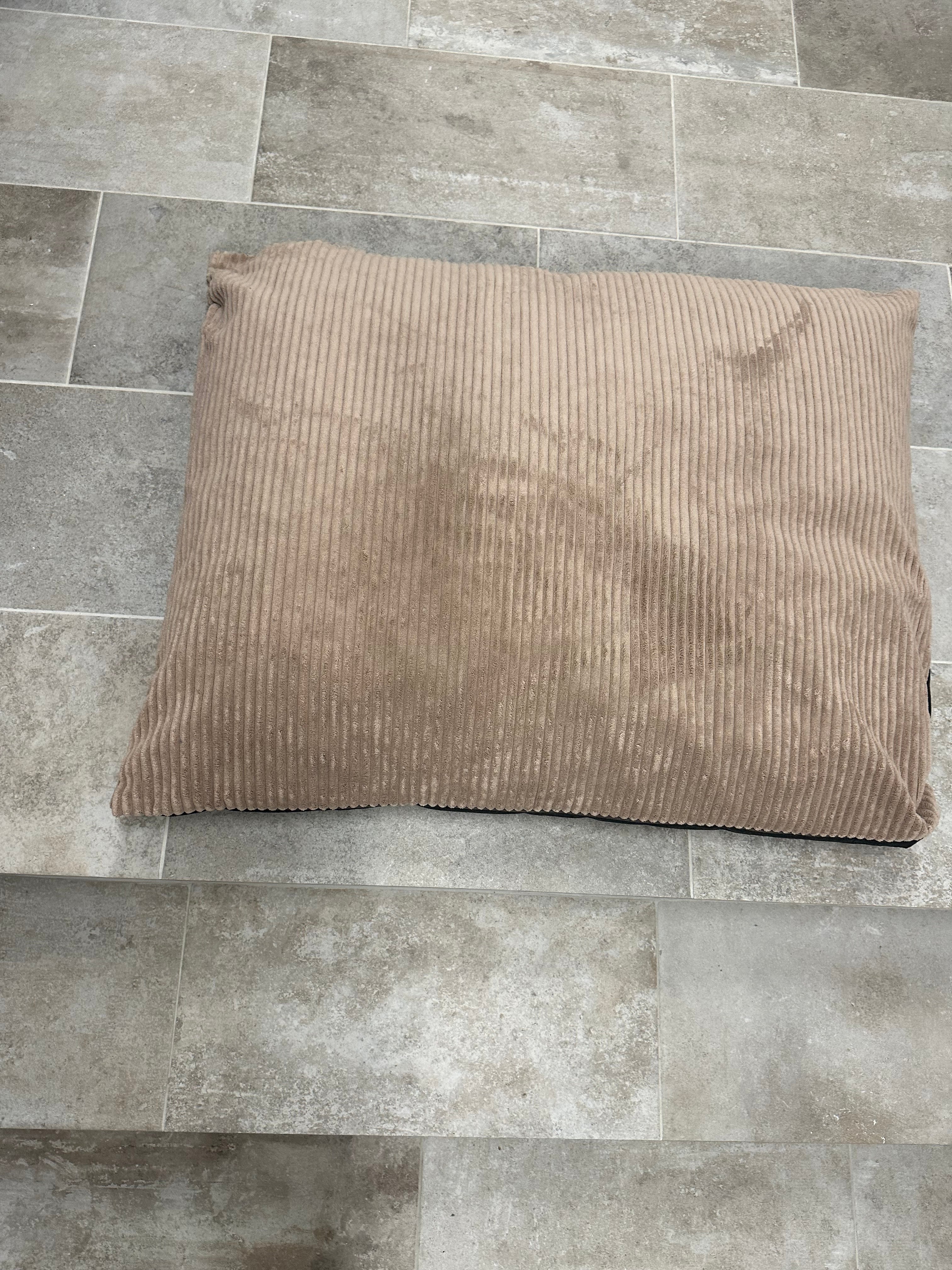 PODUSZKA DLA PSA jasny brąz Soft Stripe (90x75)  - Wyprzedaż