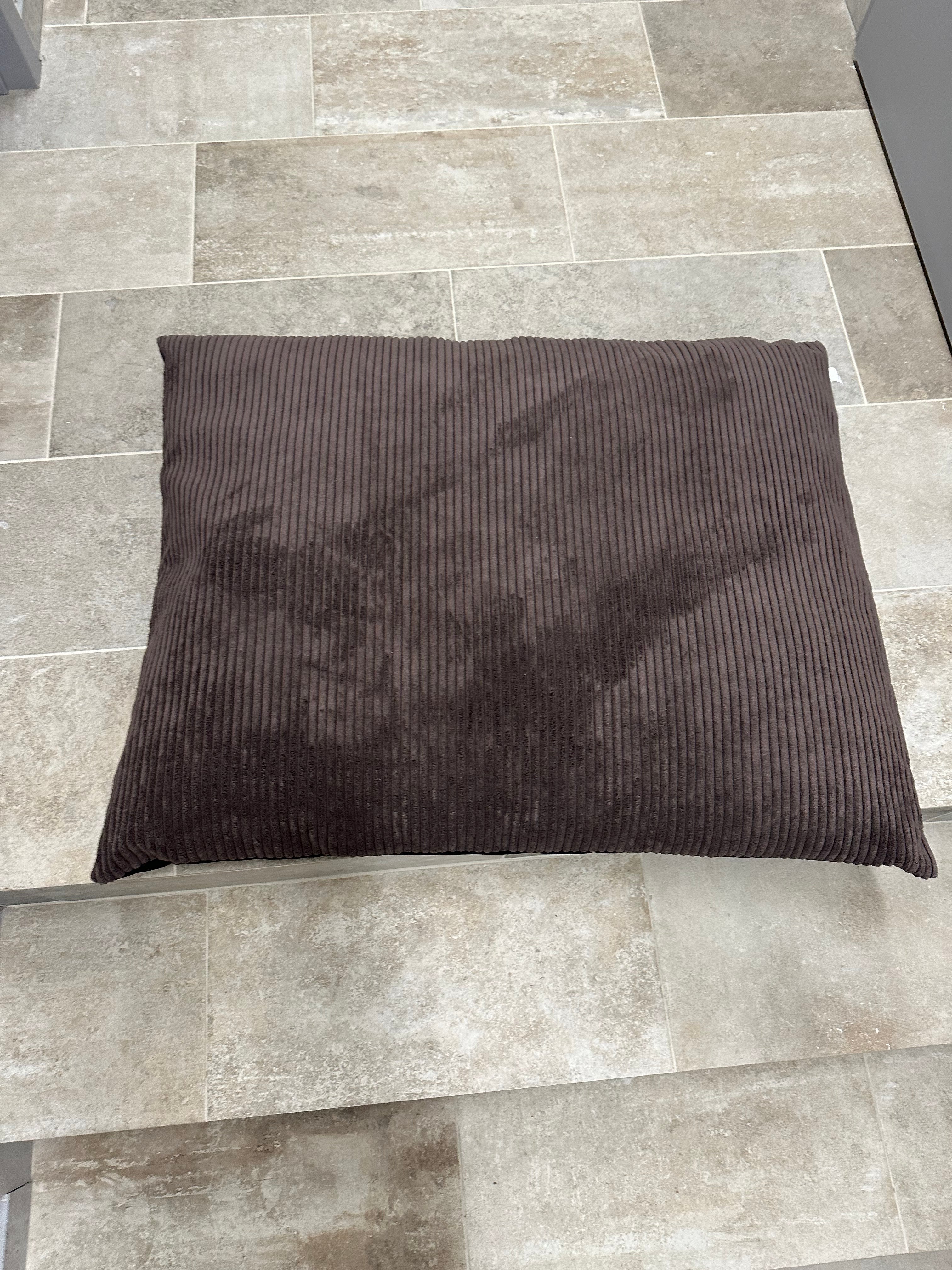 PODUSZKA DLA PSA ciemny brąz Soft Stripe (100x80)  - Wyprzedaż