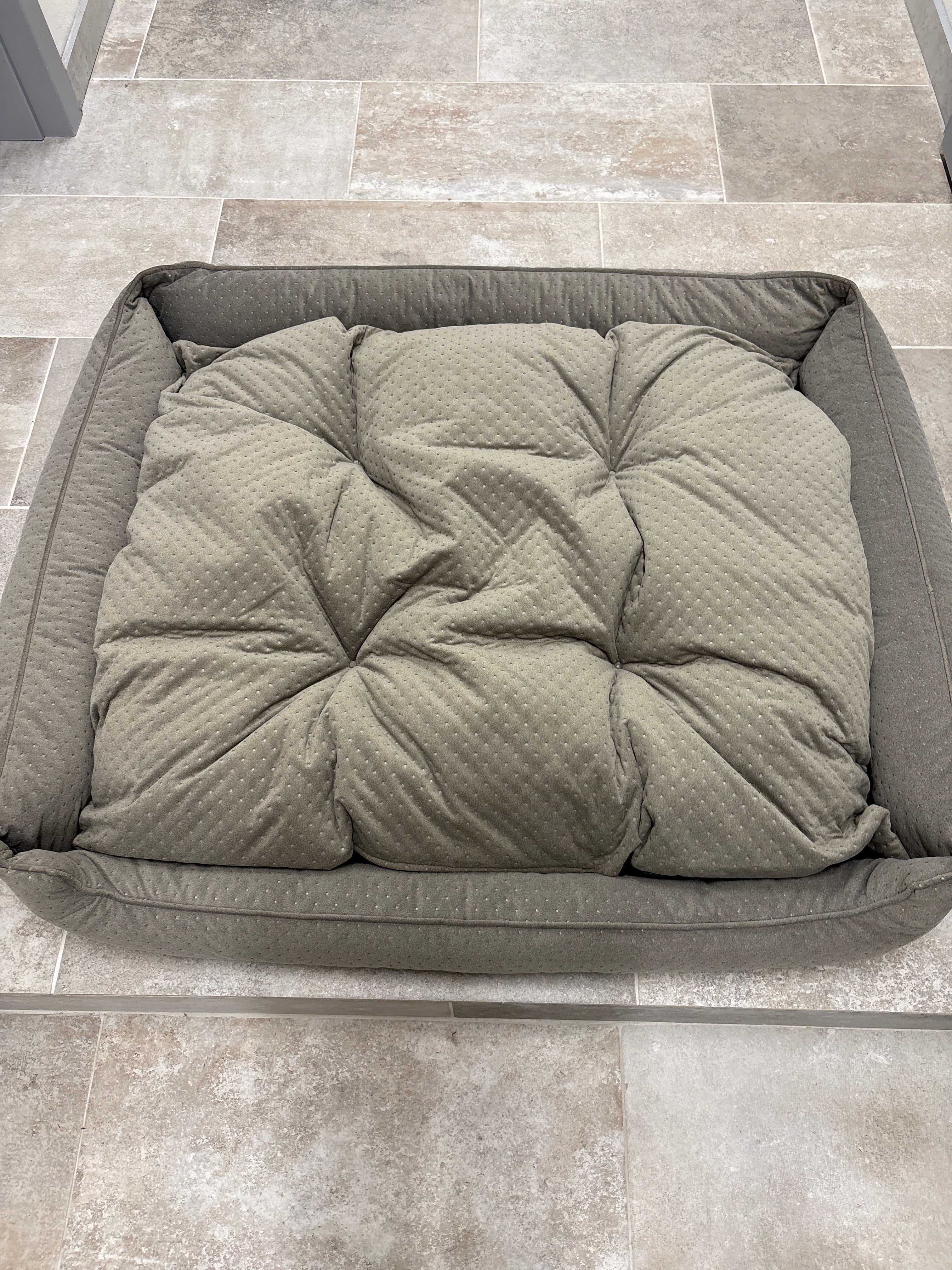 Legowisko plusy haven brązowe 110x90 -wyprzedaż