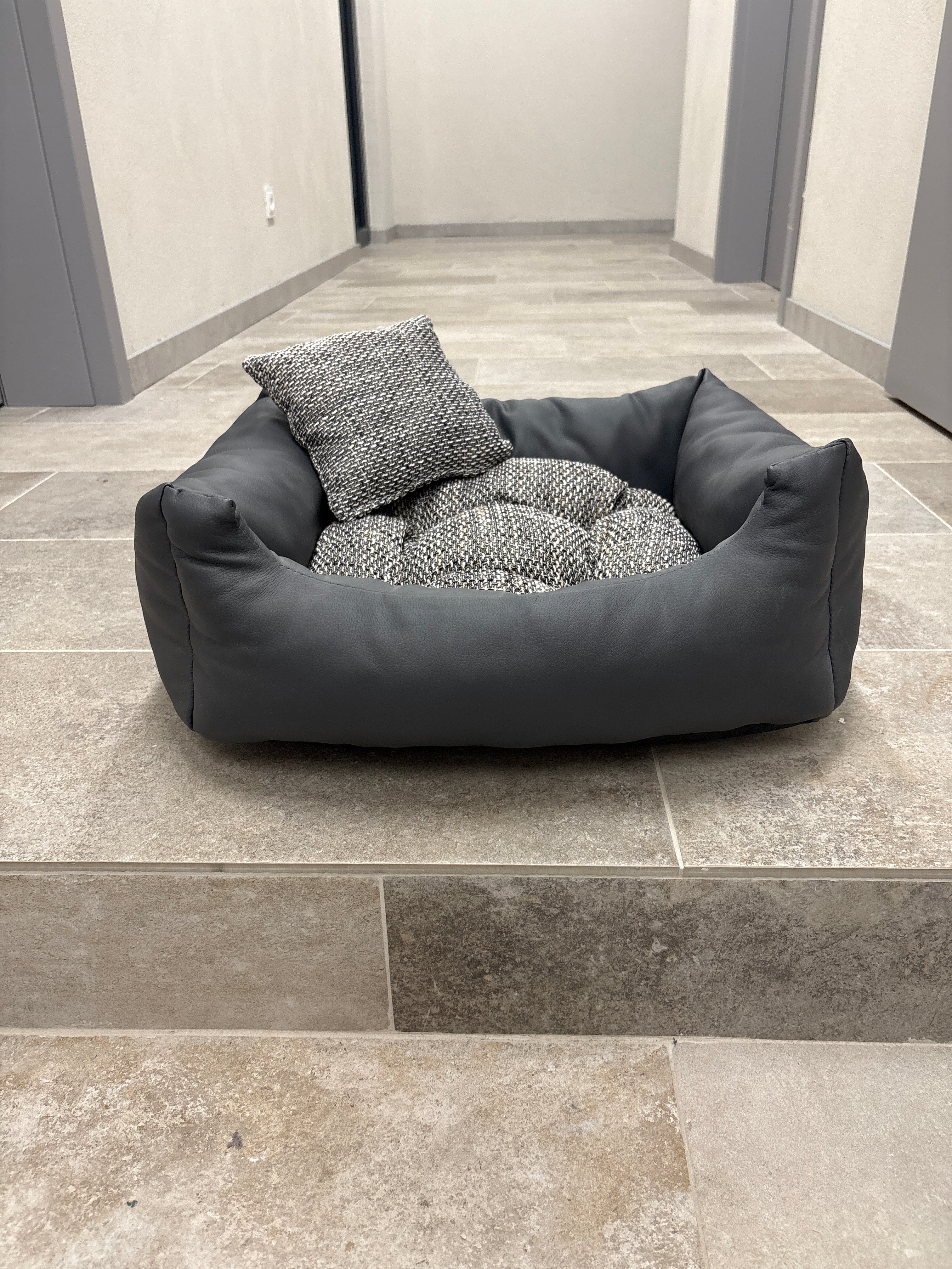 Legowisko eco ciemno szare XS (55x45)-Wyprzedaż