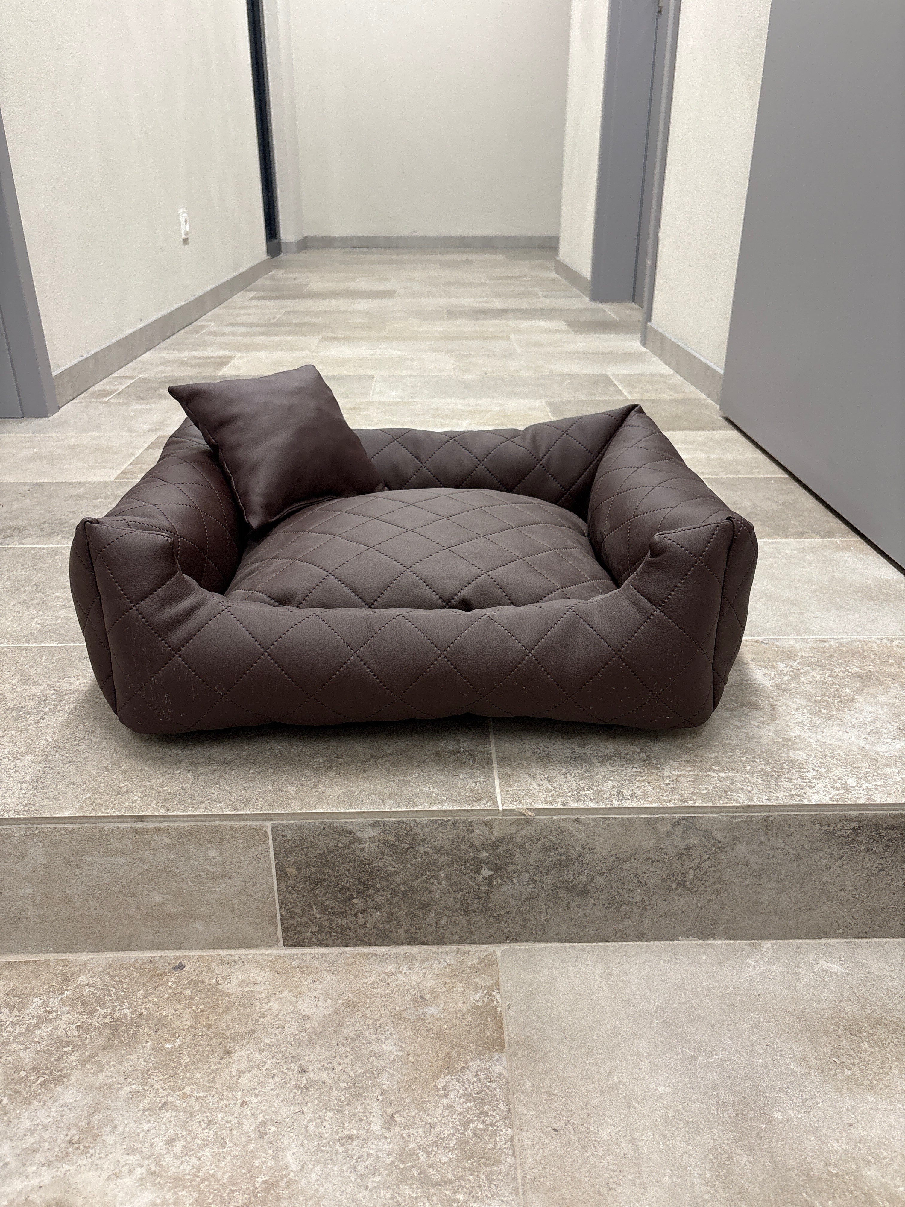 Legowisko eco ciemny brąz (65x55)-Wyprzedaż